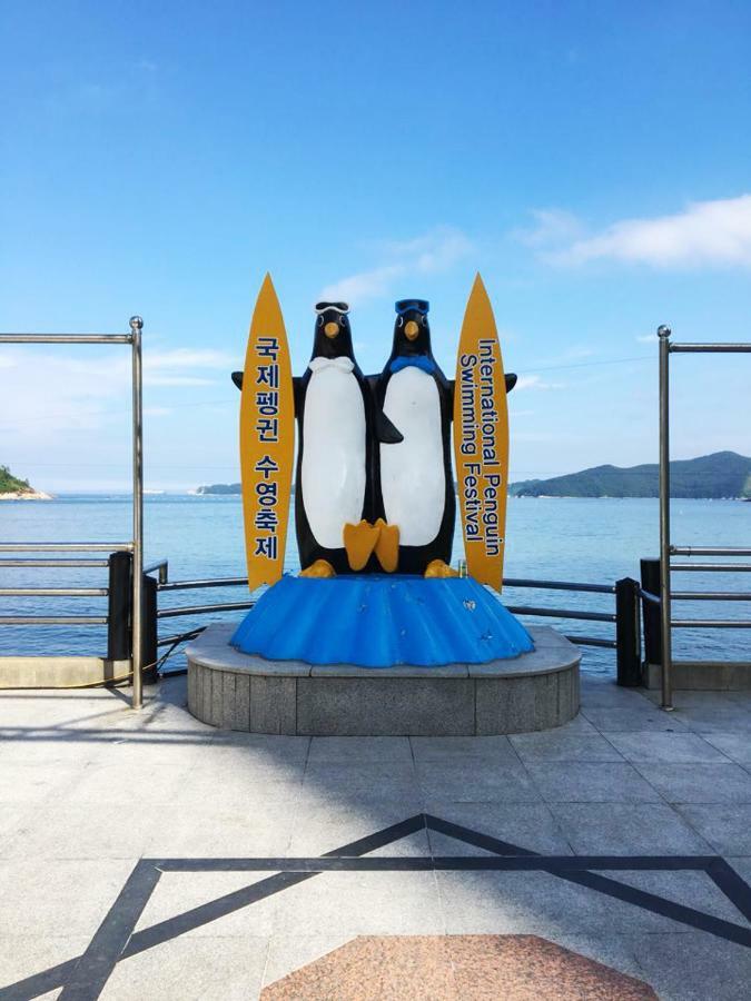 Gonggan Residence Hotel Geoje Exteriör bild